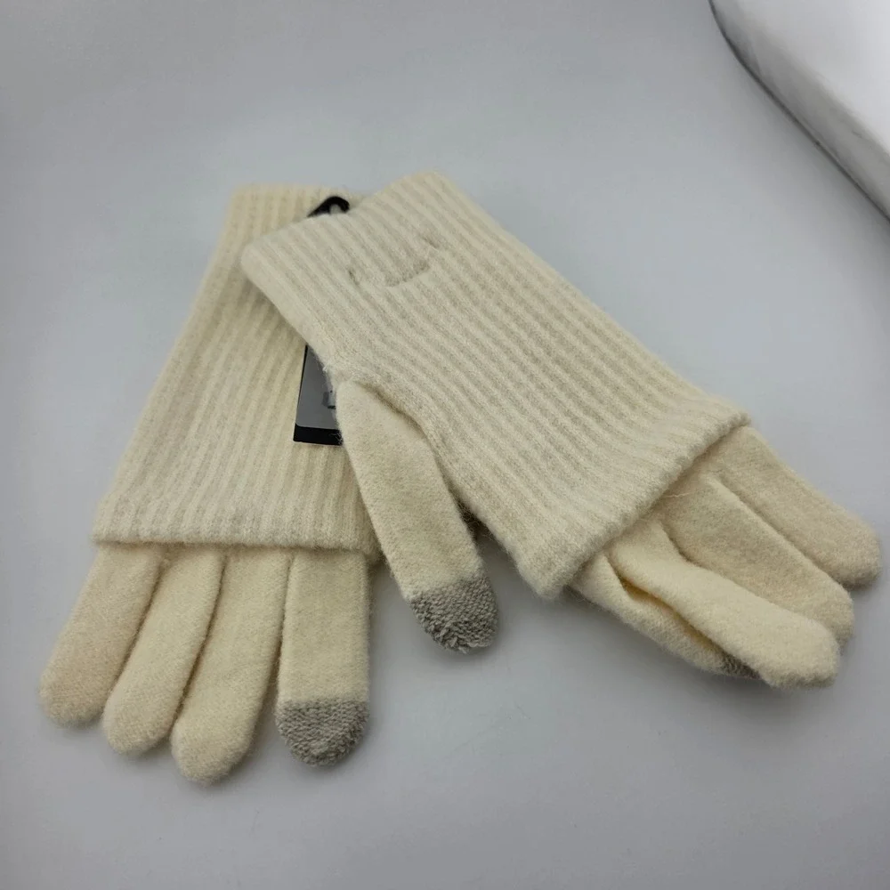 Steve Madden Ribbed Knit Touchscreen Gloves Ivory One Size NEW Minimalist Gift